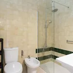 Апартаменты The Heritage Flat